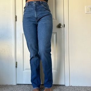 A&F 90s straight jean- ultra high rise